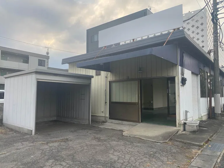 築古ビルの外壁